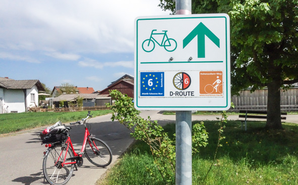 signpost EuroVelo 6