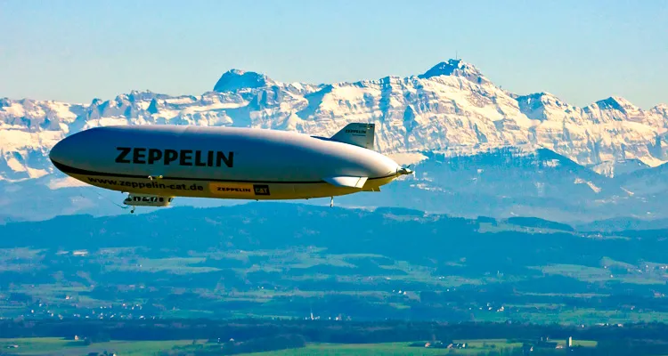 Lake Constance Cycle Path_Friedrichshafen, Zeppelin